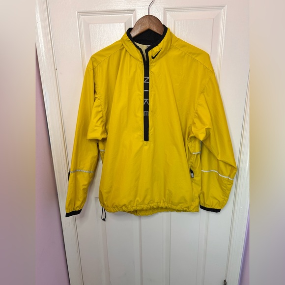 Vintage 1990s NIKE Half-Zip Windbreaker Jacket in Yellow Size Medium - Picture 1 of 11